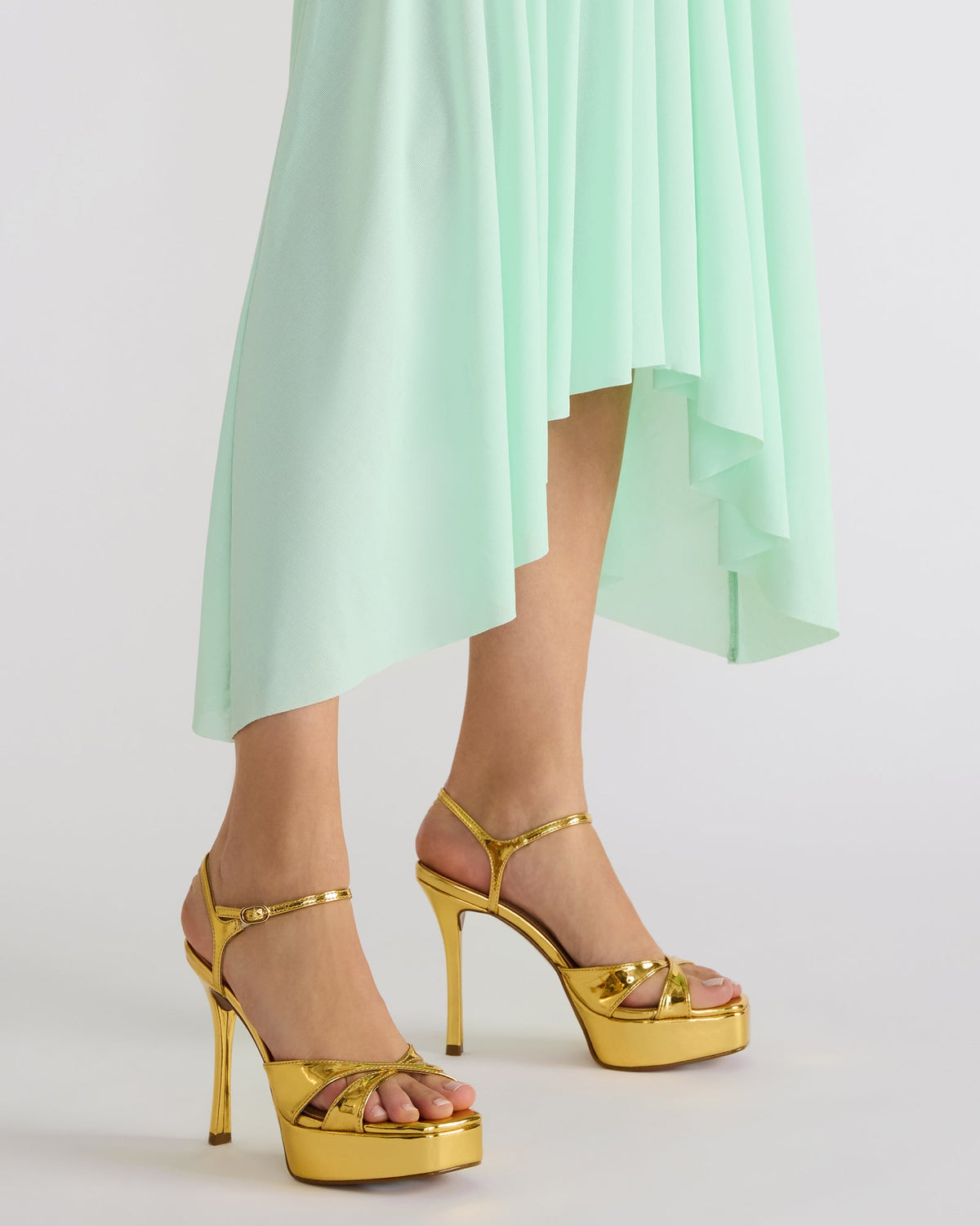 SCARLET Gold Square-Toe Strappy Platform Women's Heel | Steve Madden