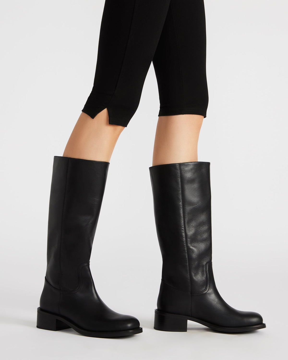 RIGGS Black Leather Square-Toe Women's Boot | Steve Madden