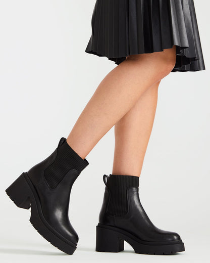 KOA Black Lug Sole Chelsea Women's Ankle Boot | Steve Madden