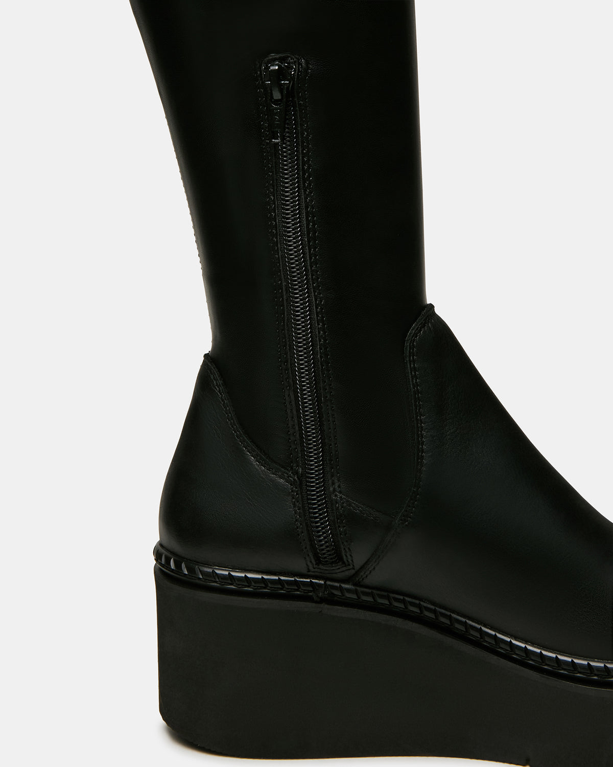 DRACO Black Knee-High Round-Toe Platform Women's Boot | Steve Madden