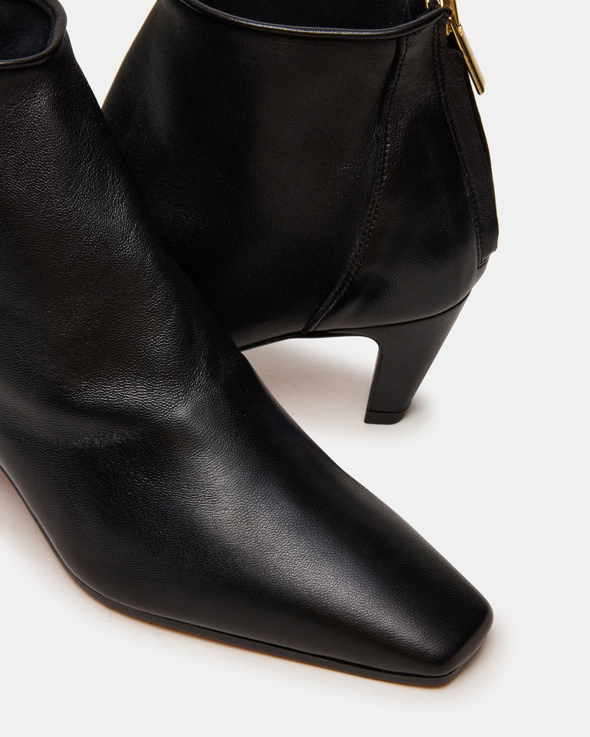 JUNO Black Leather Square-Toe Women's Ankle Boot | Steve Madden