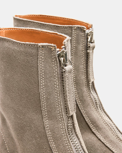JONES Light Grey Zipper Lug Women's Ankle Boot | Steve Madden
