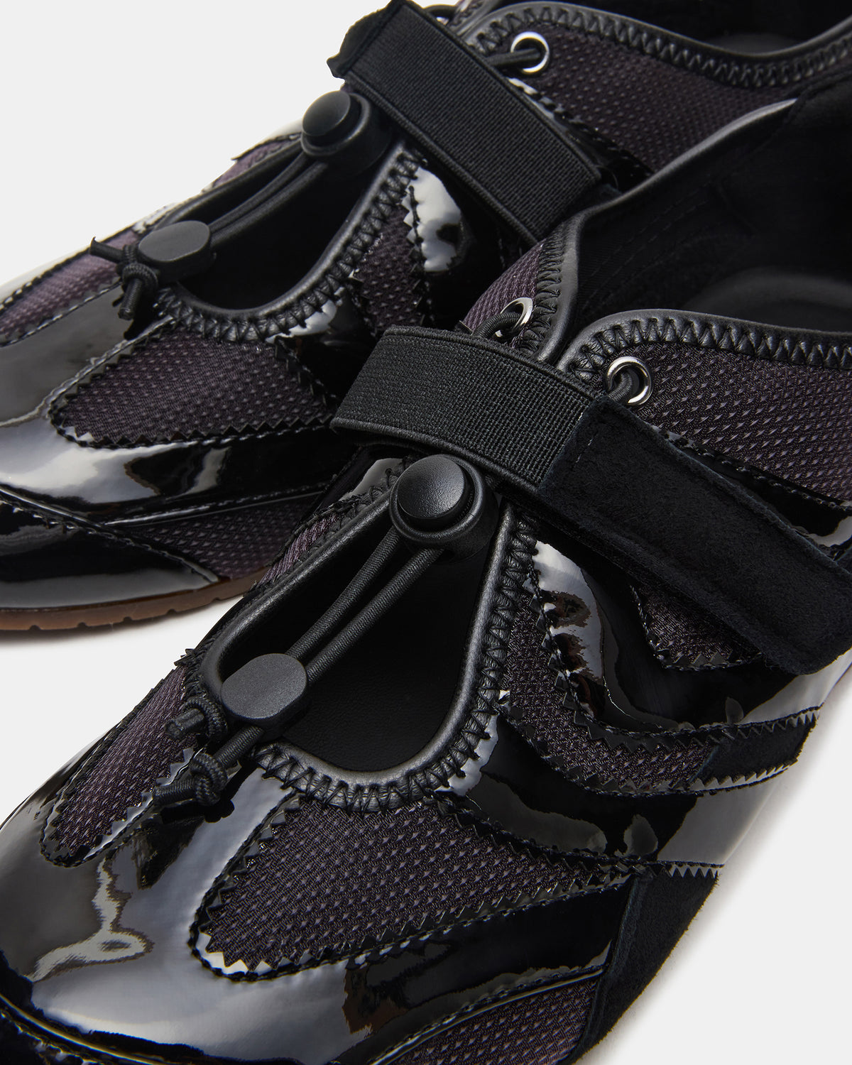 VIPER Black Low-Top Velcro Women's Sneaker | Steve Madden