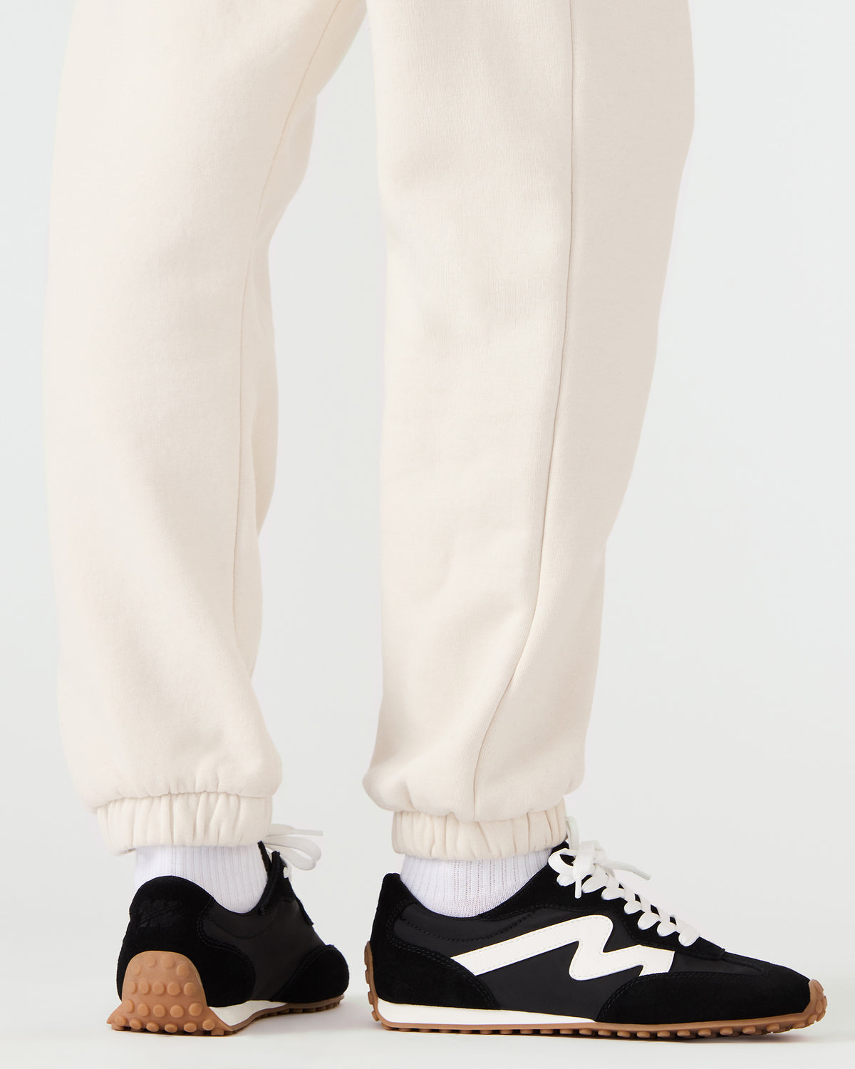 CASPER Black/White Low-Top Lace-Up Women's Sneaker | Steve Madden