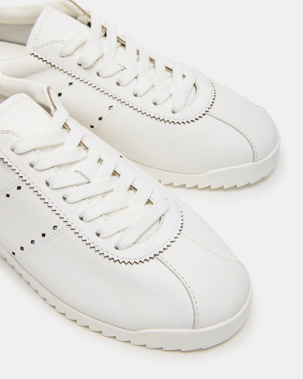 MIRAGE White Leather Women's Low-Top Sneaker | Steve Madden