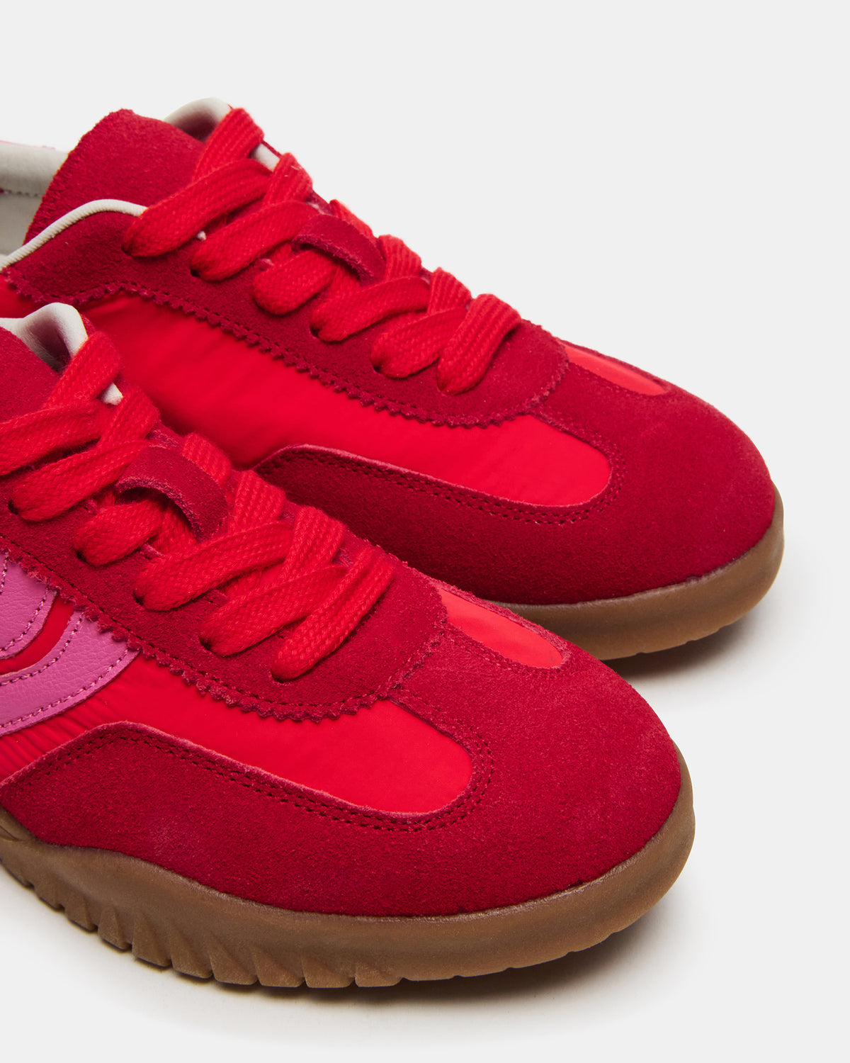 FUME Red Multi Women's Low-Top Lace-Up Sneaker | Steve Madden