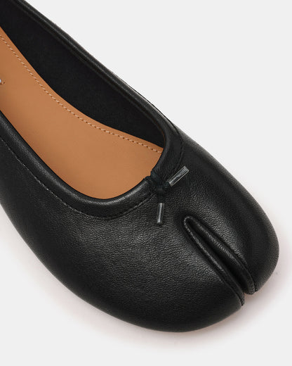 CALICO Black Leather Split Toe Tabi Women's Ballet Flat | Steve Madden