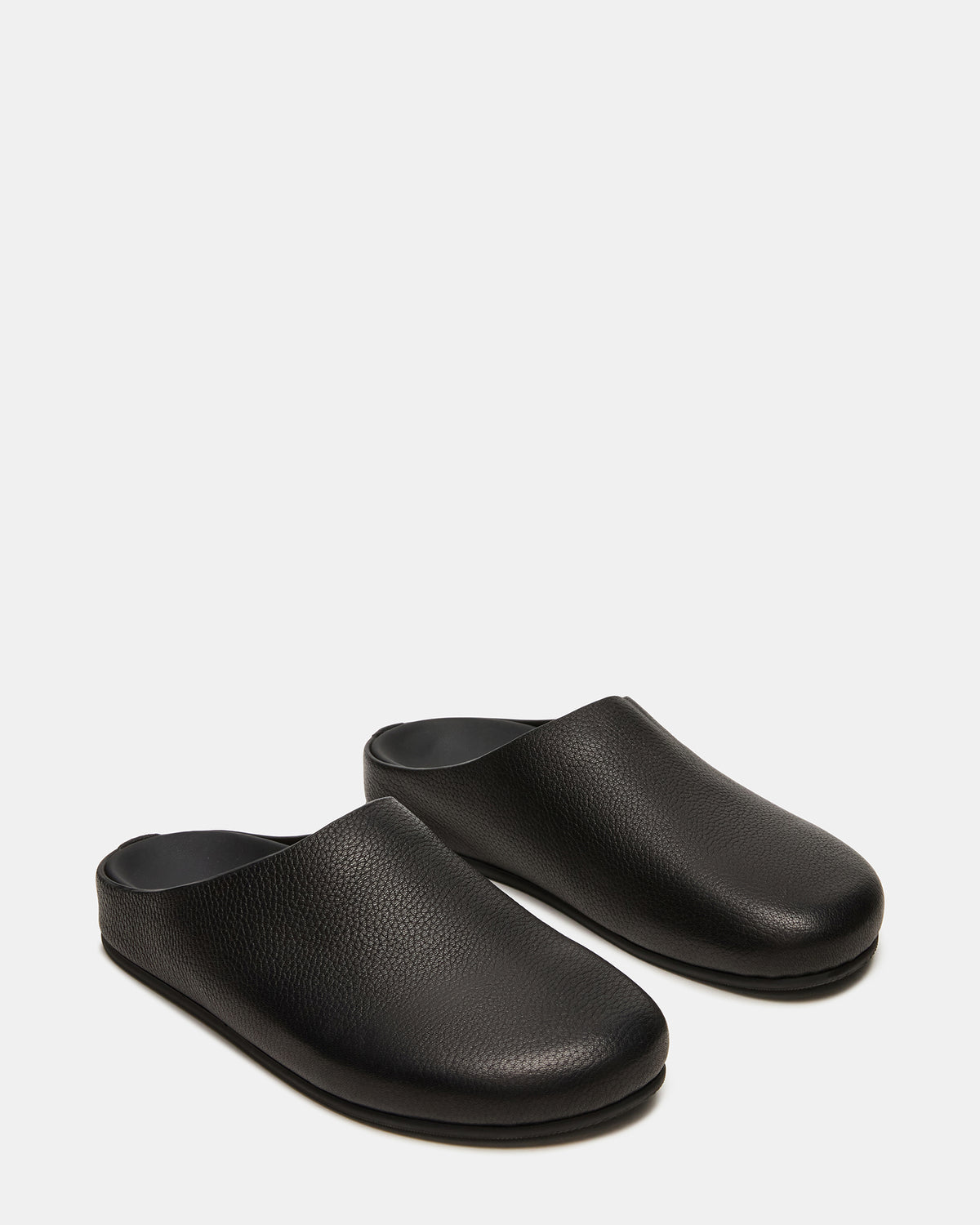 FERN Black Leather Mule Slip-On Round-Toe Women's Flat | Steve Madden
