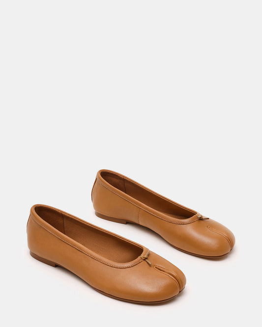 CALICO Tan Leather Split Toe Tabi Women's Ballet Flat | Steve Madden