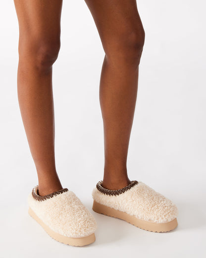 SELENA Faux Shearling Women's Natural Slip-On Mule Flat | Steve Madden