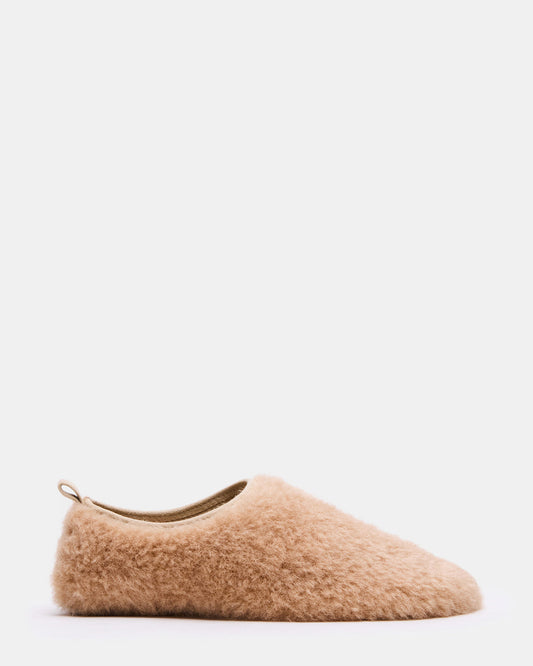 MINO Faux Fur Tan Women's Flat | Steve Madden