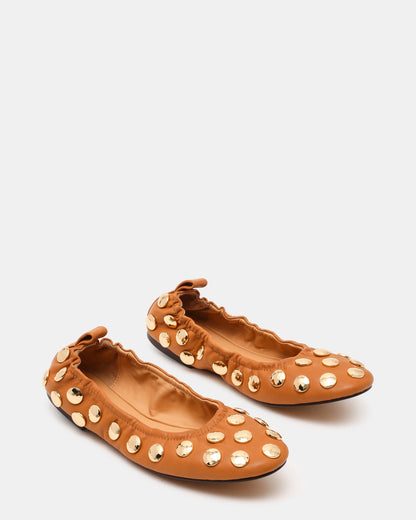 LANTA Tan Leather Studded Gold-Detail Round-Toe Women's Flat | Steve Madden
