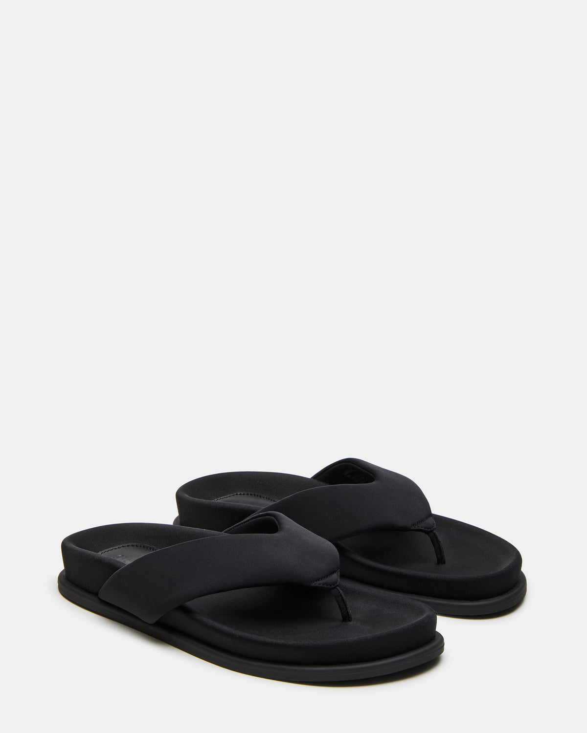 ZINNIA Black Women's Thong Footbed Sandal | Steve Madden