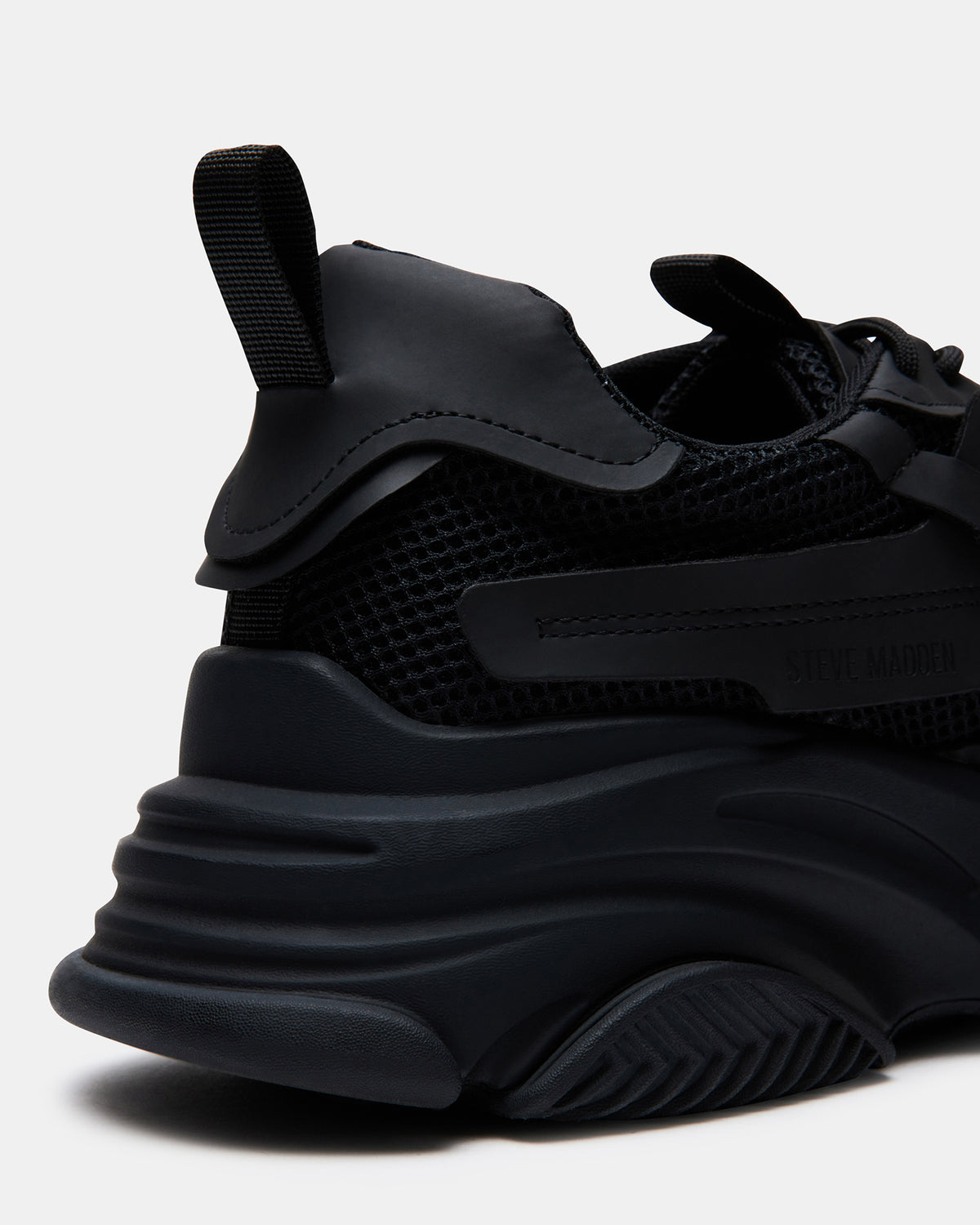 POSSESS Black Low-Top Lace-Up Men's Sneaker | Steve Madden