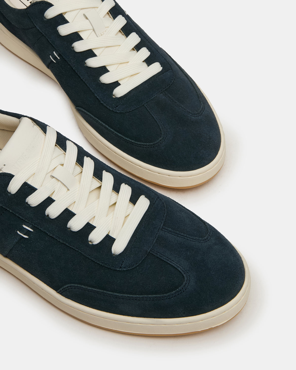 DYLAN Navy/White Low-Top Lace-Up Platform Men's Sneaker | Steve Madden