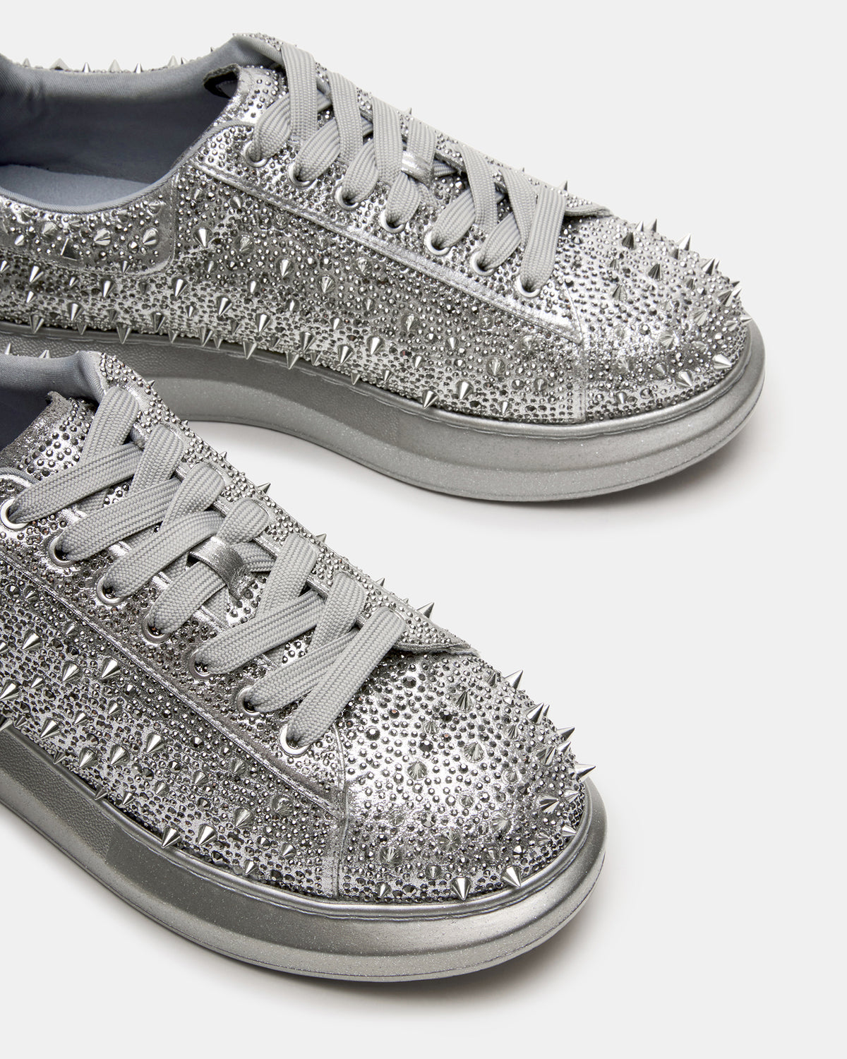 ICEBOX Pewter Metallic Men's Low-Top Lace-Up Sneaker | Steve Madden