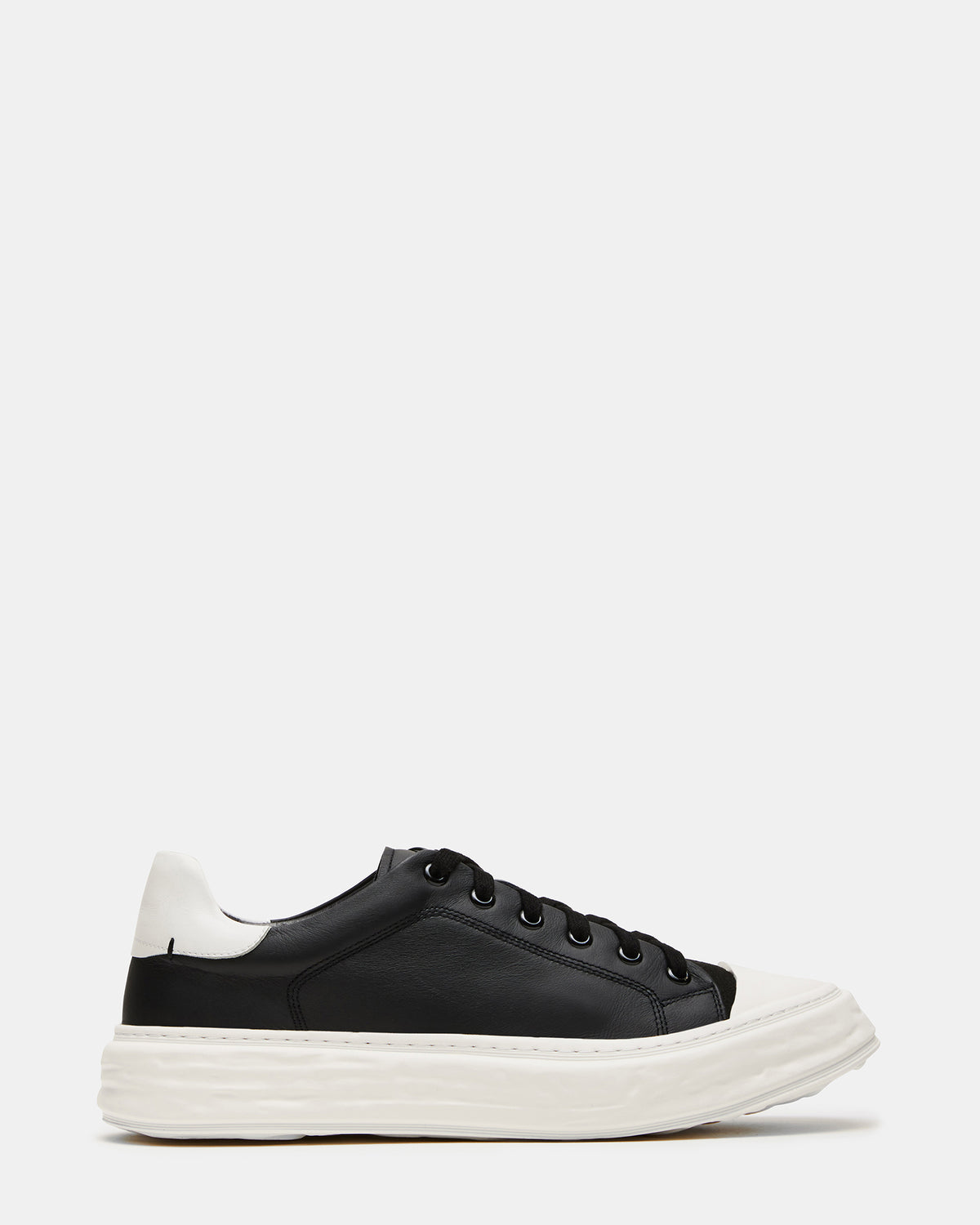 MACRAE Black Leather Men's Low-Top Fashion Sneaker | Steve Madden