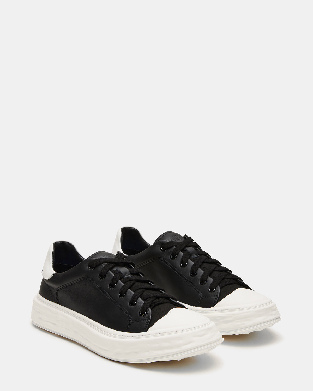 MACRAE Black Leather Men's Low-Top Fashion Sneaker | Steve Madden