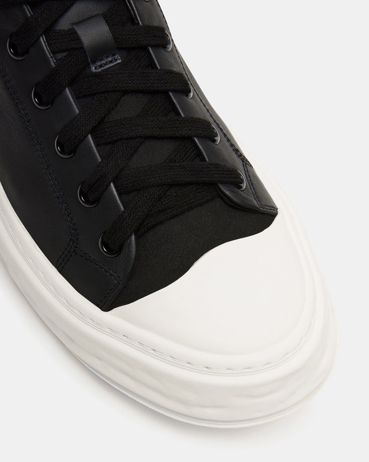 MACRAE Black Leather Men's Low-Top Fashion Sneaker | Steve Madden