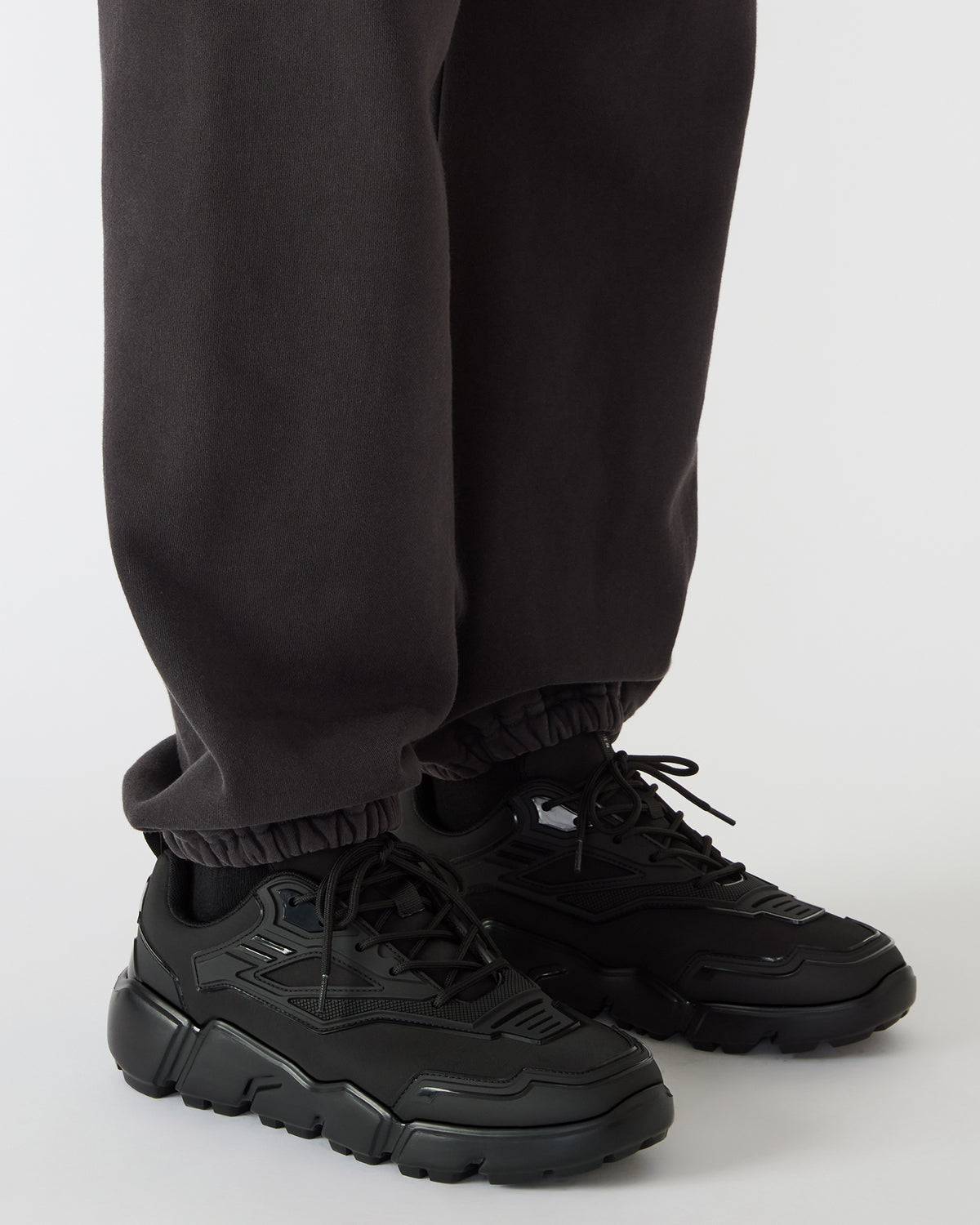 PACE Black Low-Top Lace-Up Men's Sneaker | Steve Madden
