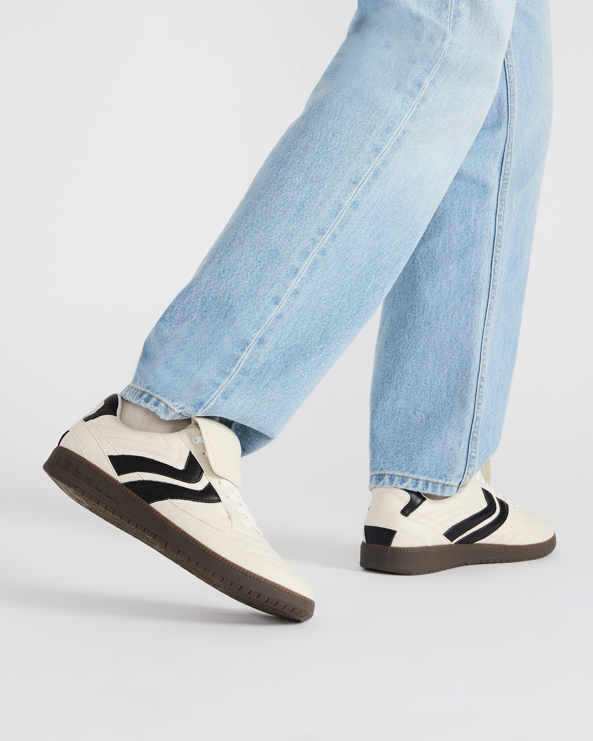 JANOS White Leather Low-Top Lace-Up Men's Sneaker | Steve Madden