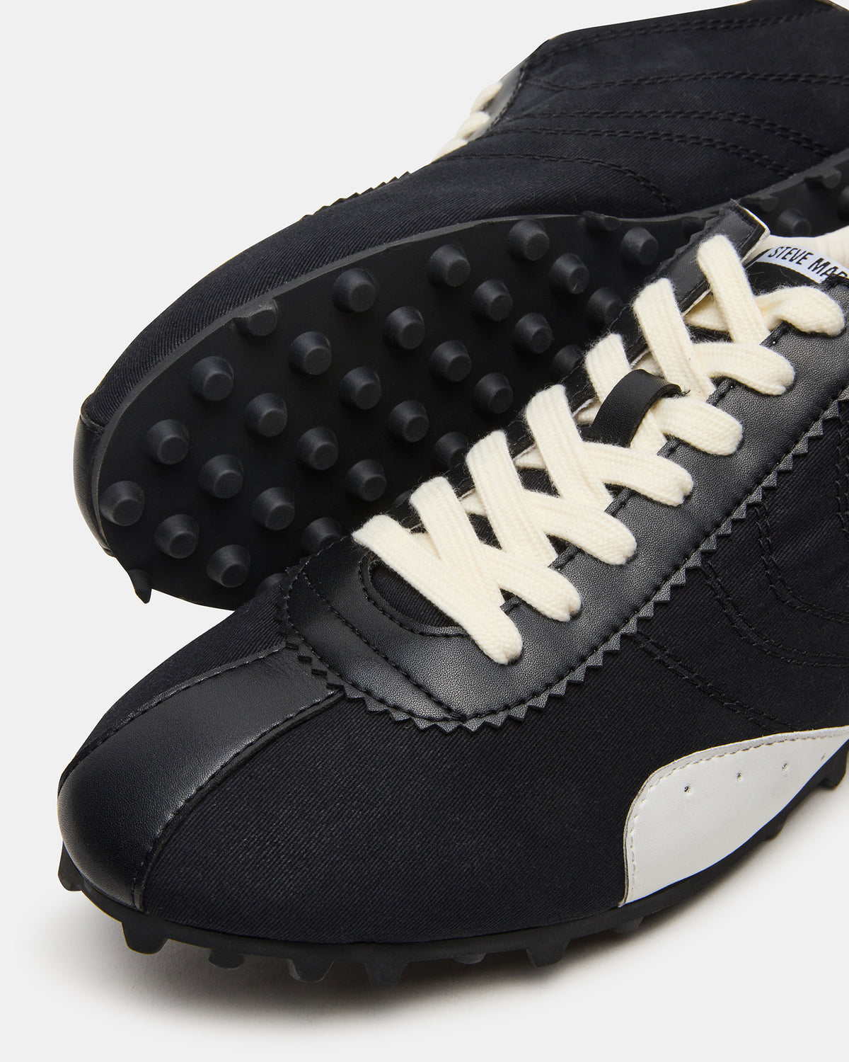 PUZZLE Black Low-Top Lace-Up Men's Sneaker | Steve Madden