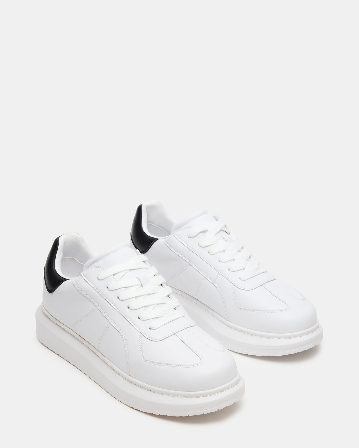 MINOU White/Black Low-Top Lace-Up Men's Sneaker | Steve Madden