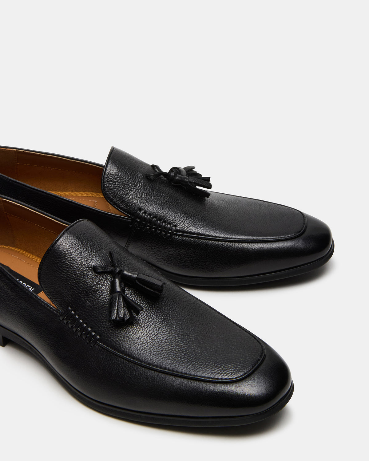 ONDRE Black Leather Tassel Slip-On Men's Loafer | Steve Madden