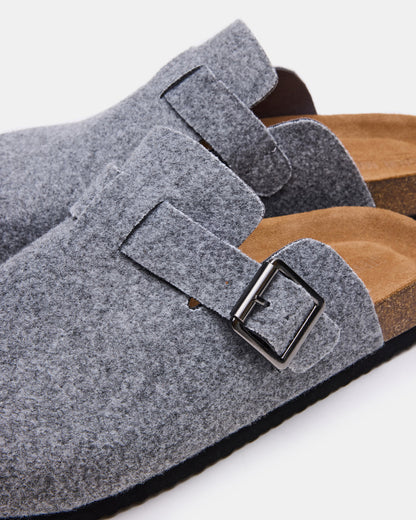 WILDERR Grey Flannel Slip-On Men's Casual Clog | Steve Madden
