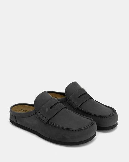 WYATT Black Leather Slip-On Clog Men's Casual | Steve Madden