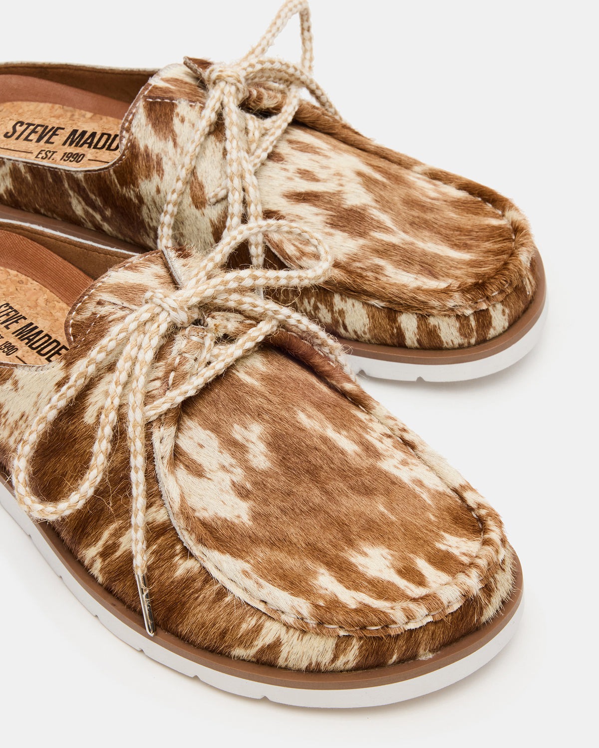 SAILOR Brown White Slip-On Laces Footbed Men's Casual Shoe | Steve Madden
