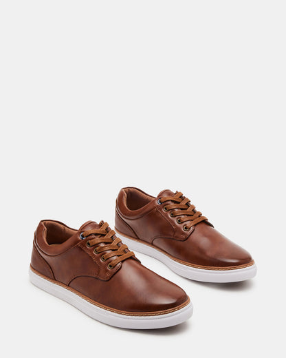 GUSS Tan Low-Top Men's Casual Shoe | Steve Madden