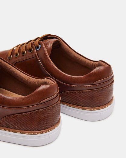 GUSS Tan Low-Top Men's Casual Shoe | Steve Madden