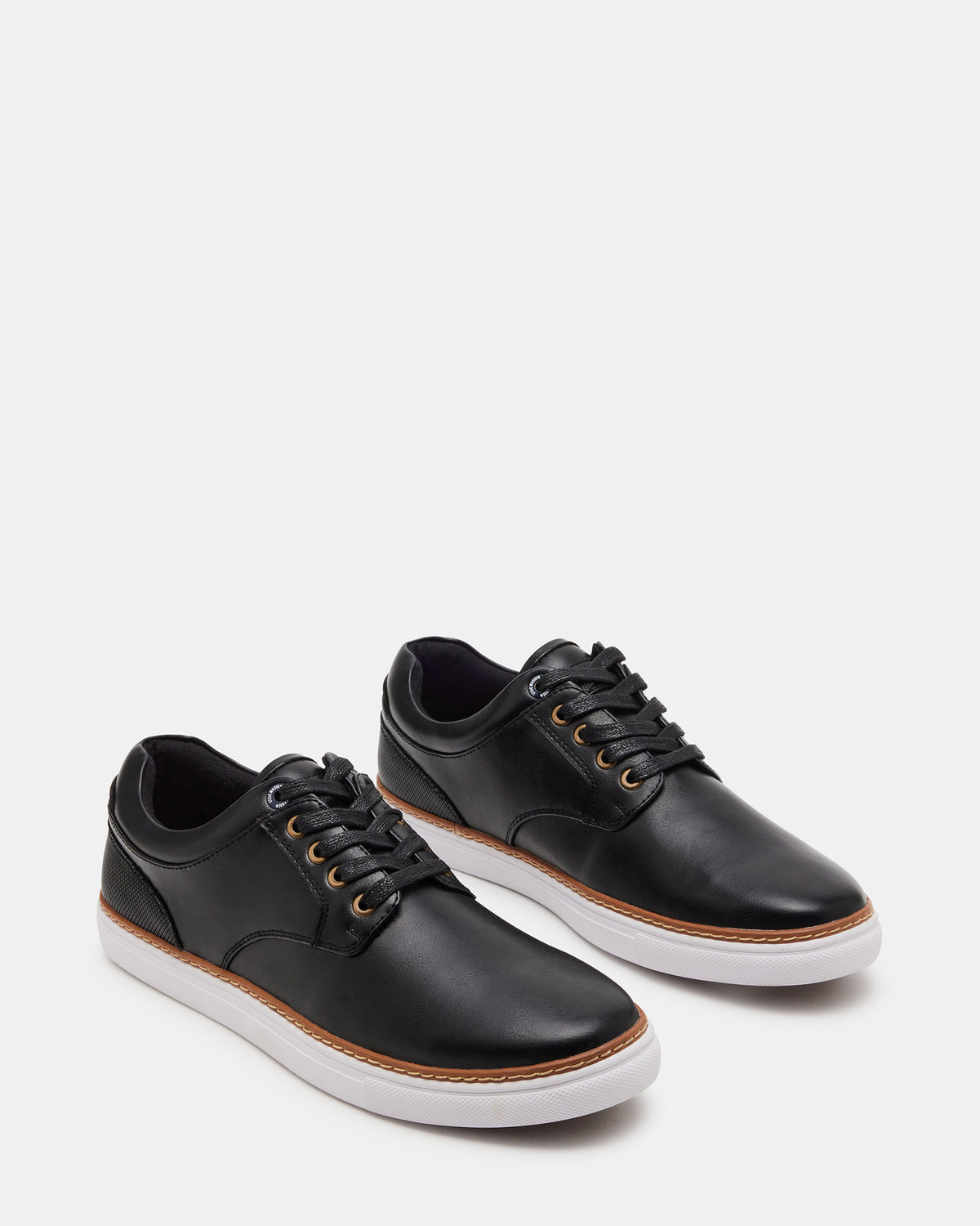 GUSS Black Low-Top Men's Casual Shoe | Steve Madden
