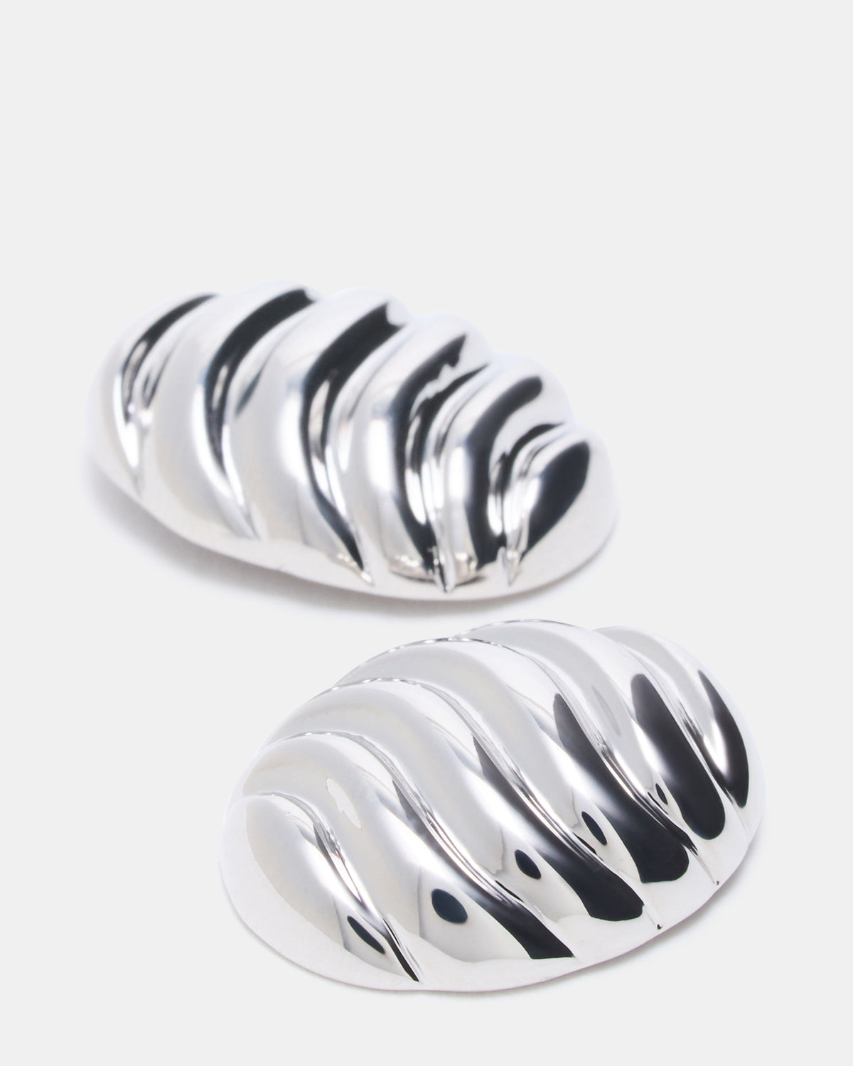 GROOVED CIRCULAR STUD EARRINGS SILVER Women's Sculpted Grooved Stud Earrings | Steve Madden