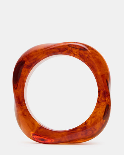CURVED RETRO BRACELET Natural Women's Bangle Bracelet | Steve Madden