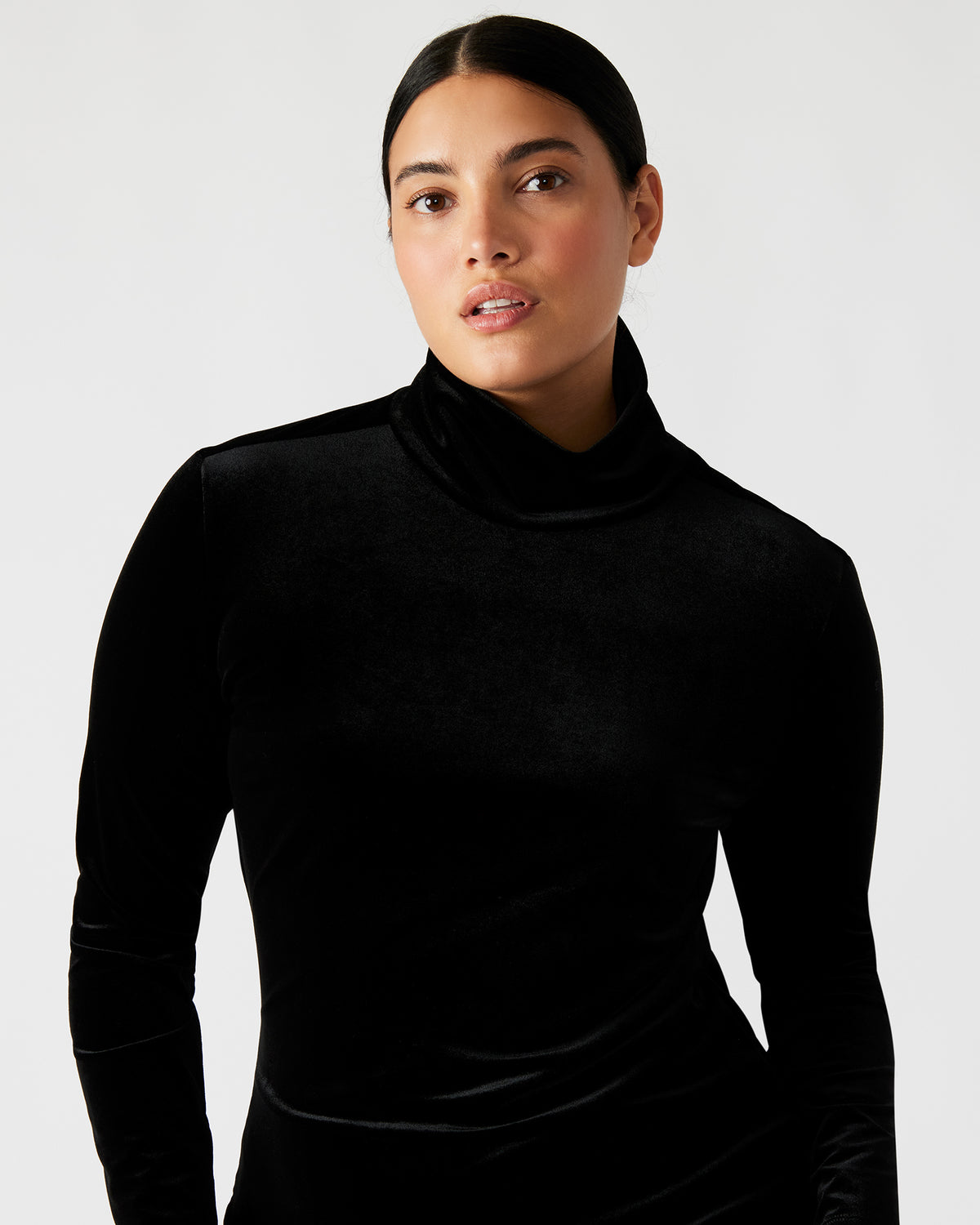 SKYLER Dress Black | Women's Long-Sleeved Turtleneck Velvet Dress | Steve Madden