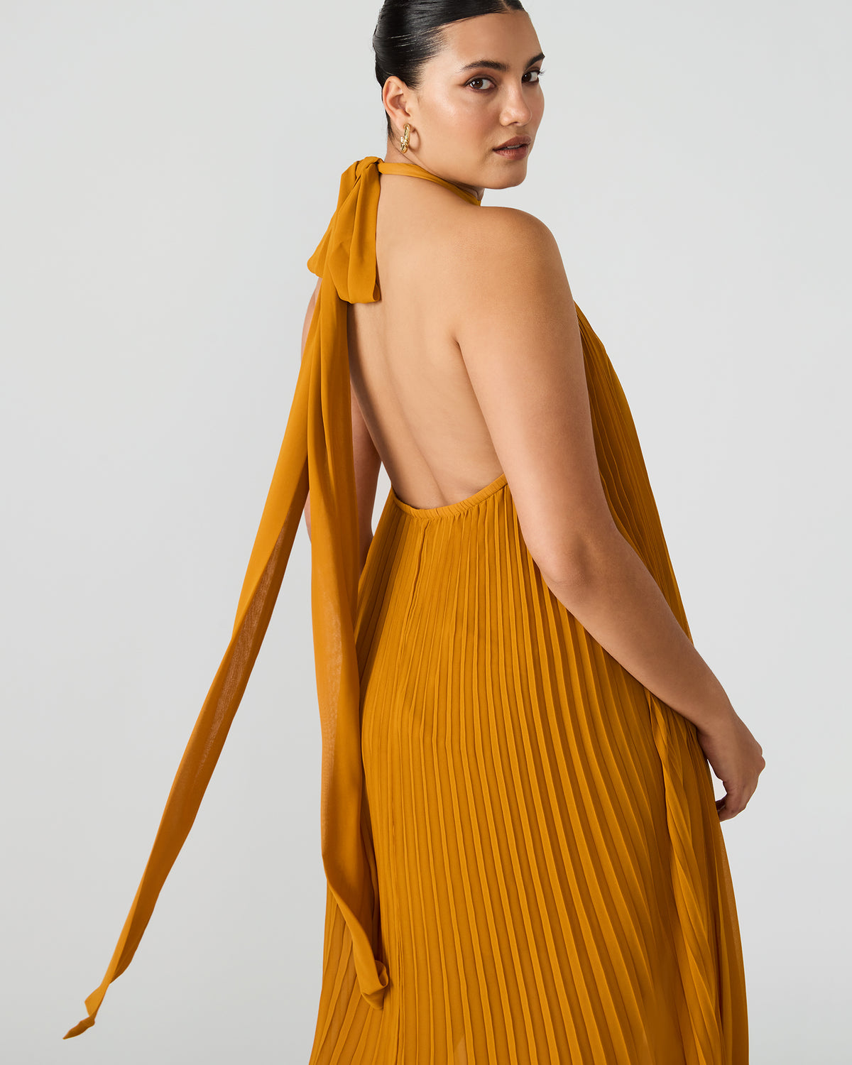 MARAYA Tuscan Gold Flowy Halter Women's Maxi Dress | Steve Madden