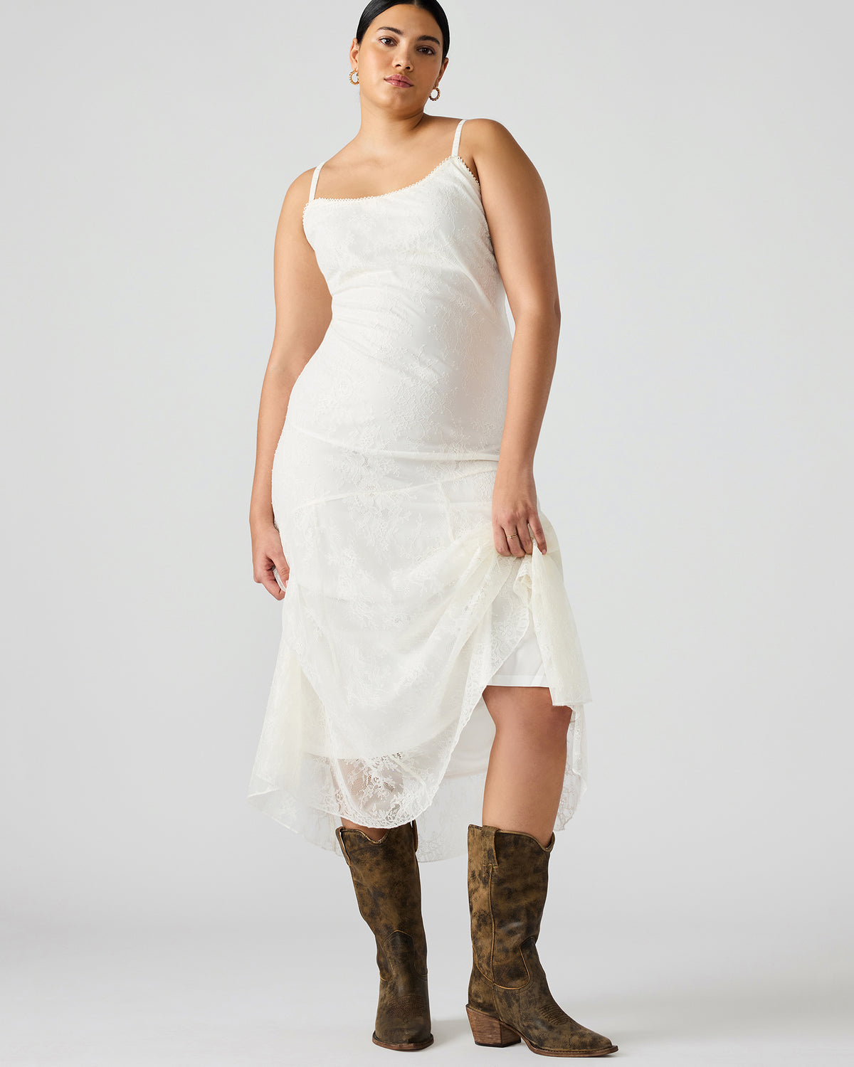 VEERA White Maxi Lace Flowy Women's Dress | Steve Madden