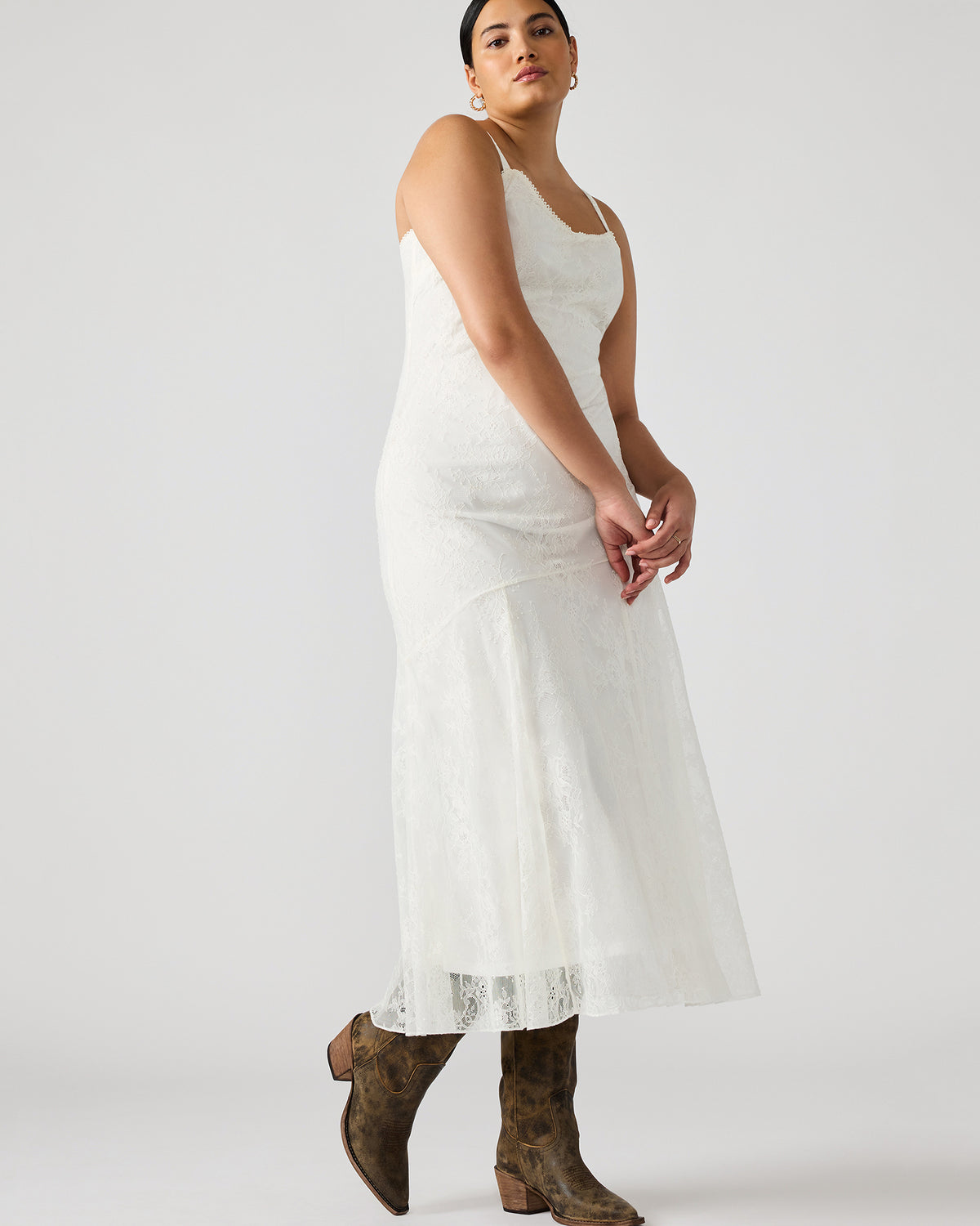 VEERA White Maxi Lace Flowy Women's Dress | Steve Madden