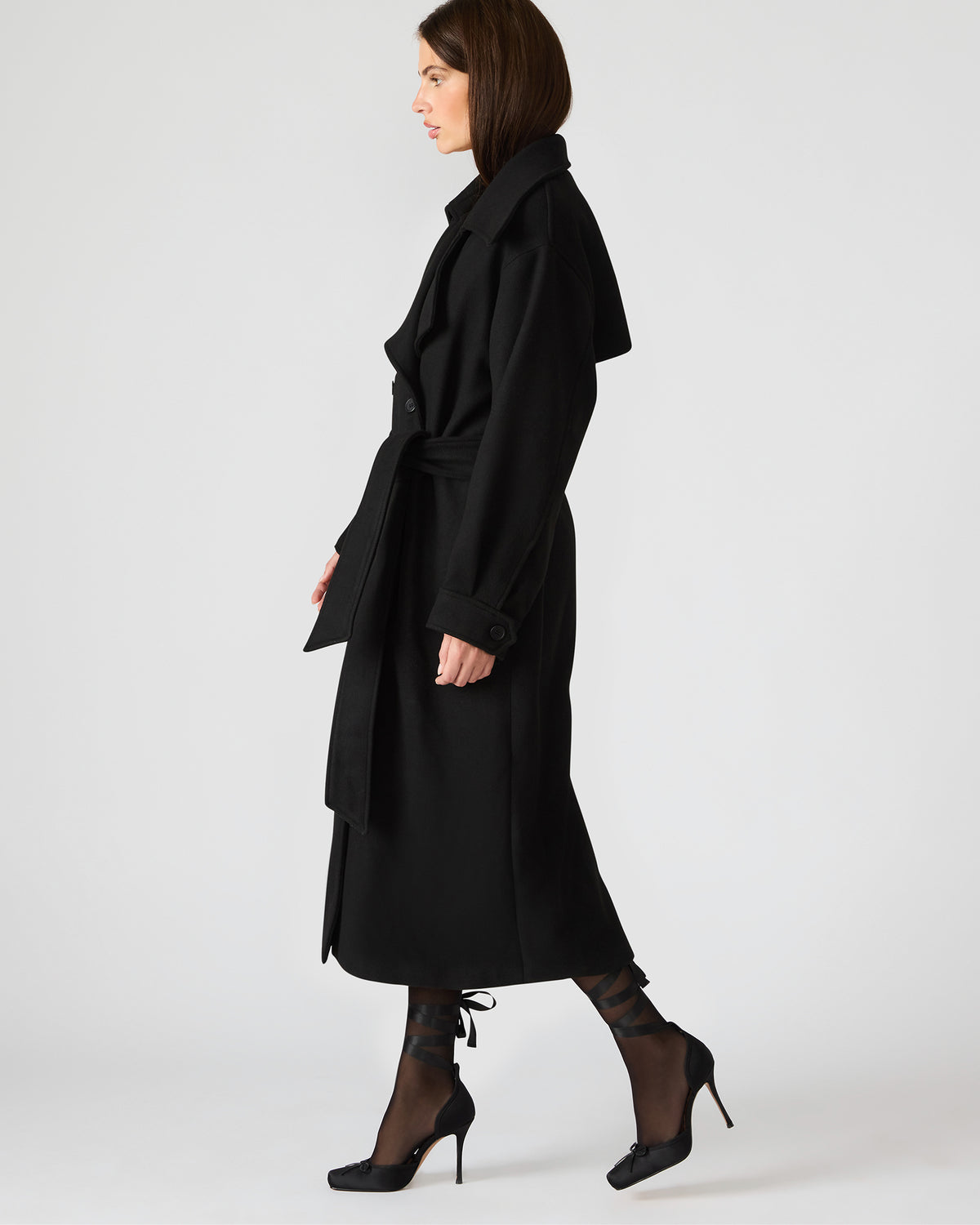 ENORA Black Long-Sleeved Button-Up Collared Women's Trench Coat | Steve Madden