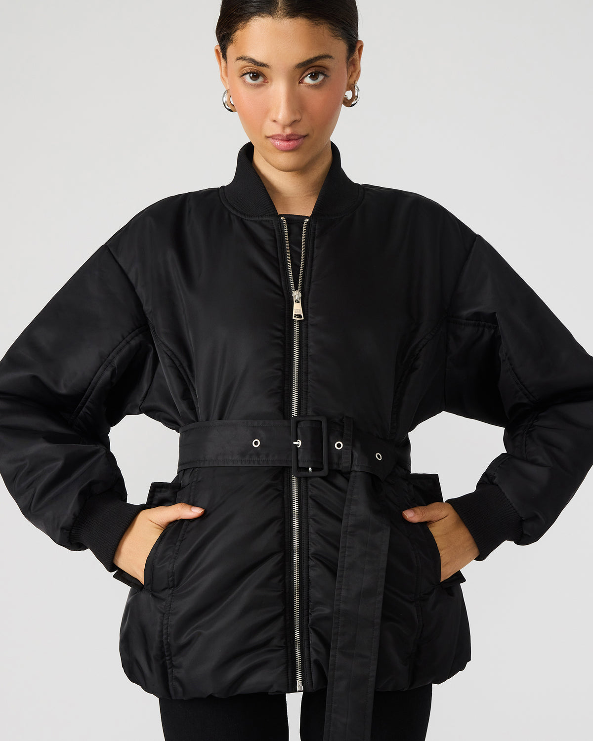 ERYN Black Long-Sleeved Puffer Belted Zip-Up Women's Jacket | Steve Madden