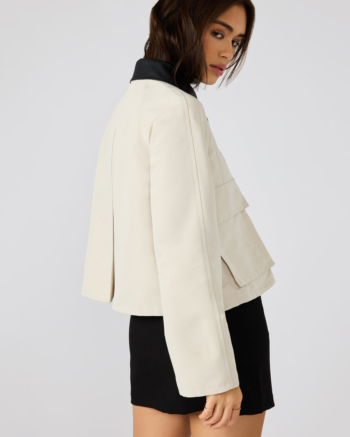 JUSTINA Barn Oatmeal Long-Sleeved Button-Up Women's Jacket | Steve Madden