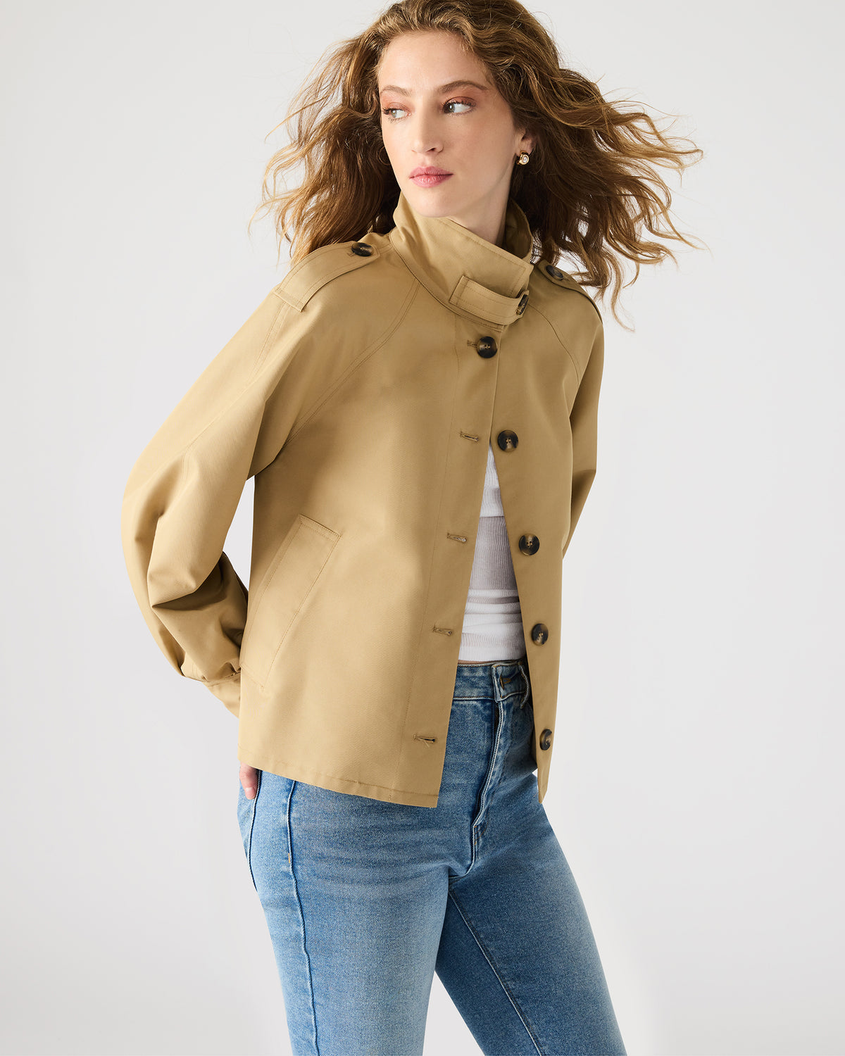 KAYLEE Medium Khaki Long-Sleeved Button-Up Women's Jacket | Steve Madden