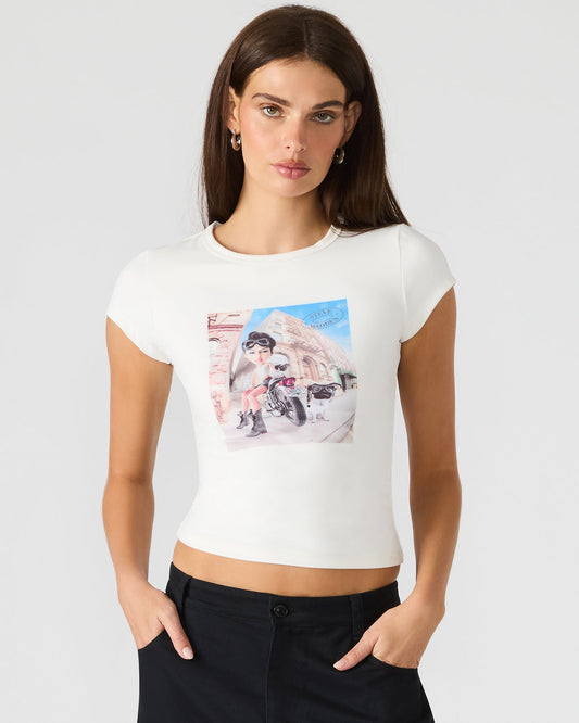 GOLDIE Antique Short-Sleeved Graphic Tee Form-Fitting Women's Top | Steve Madden