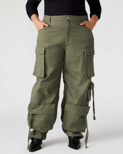 DUO Olive Women's Utility Cargo Pants | Steve Madden