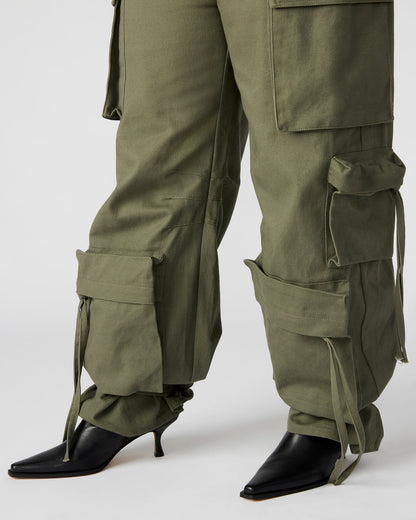 DUO Olive Women's Utility Cargo Pants | Steve Madden