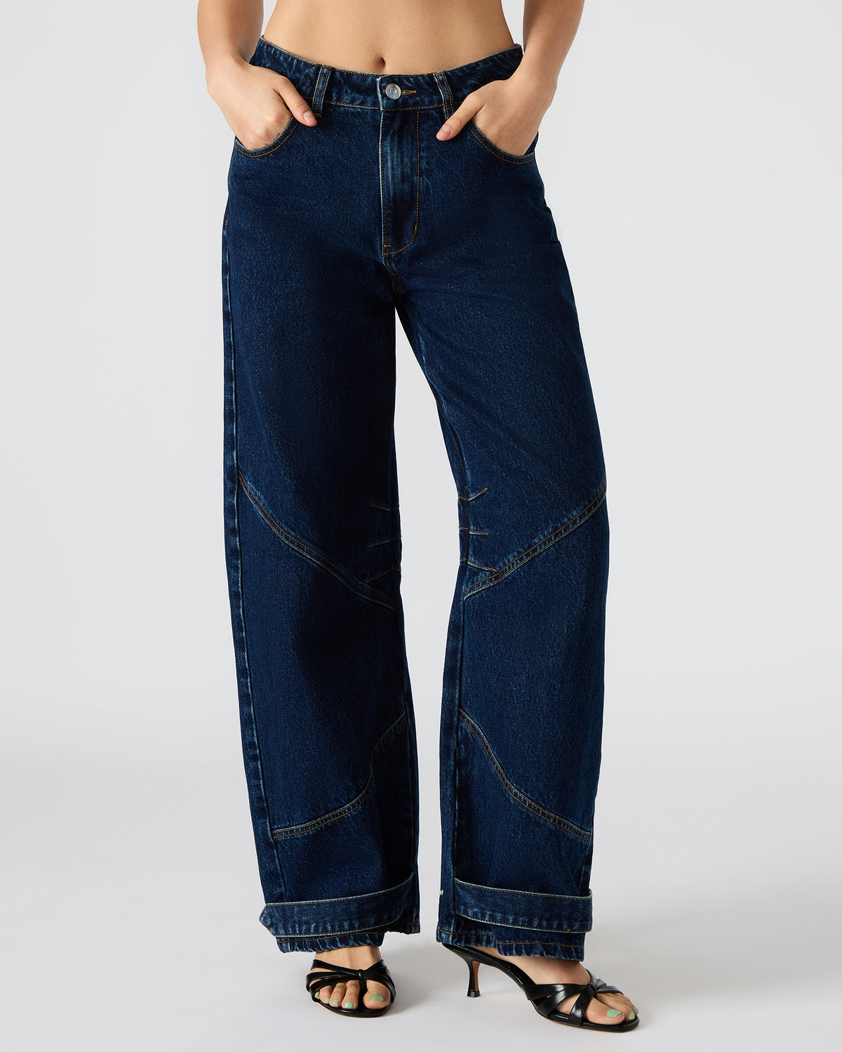 TRE Dark Denim Barrel Women's Jean | Steve Madden