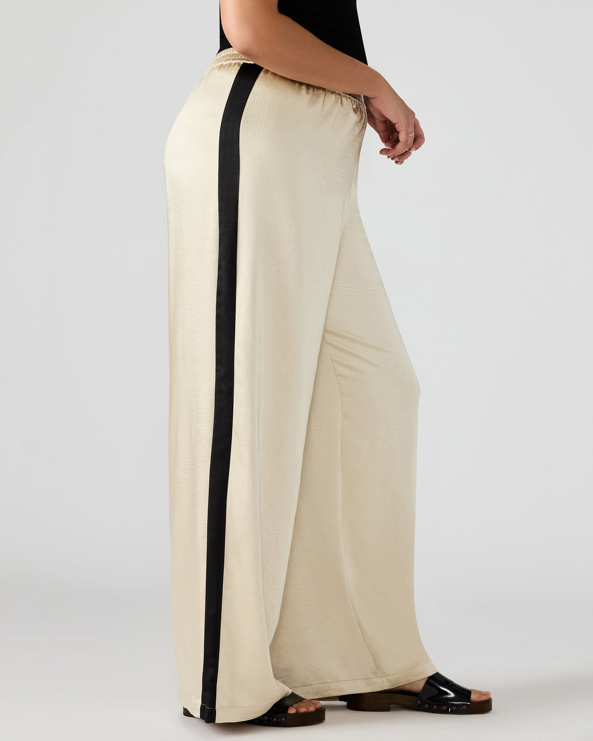 MOXIE Cream Pull-On Contrast Panel Straight Leg Women's Pant | Steve Madden