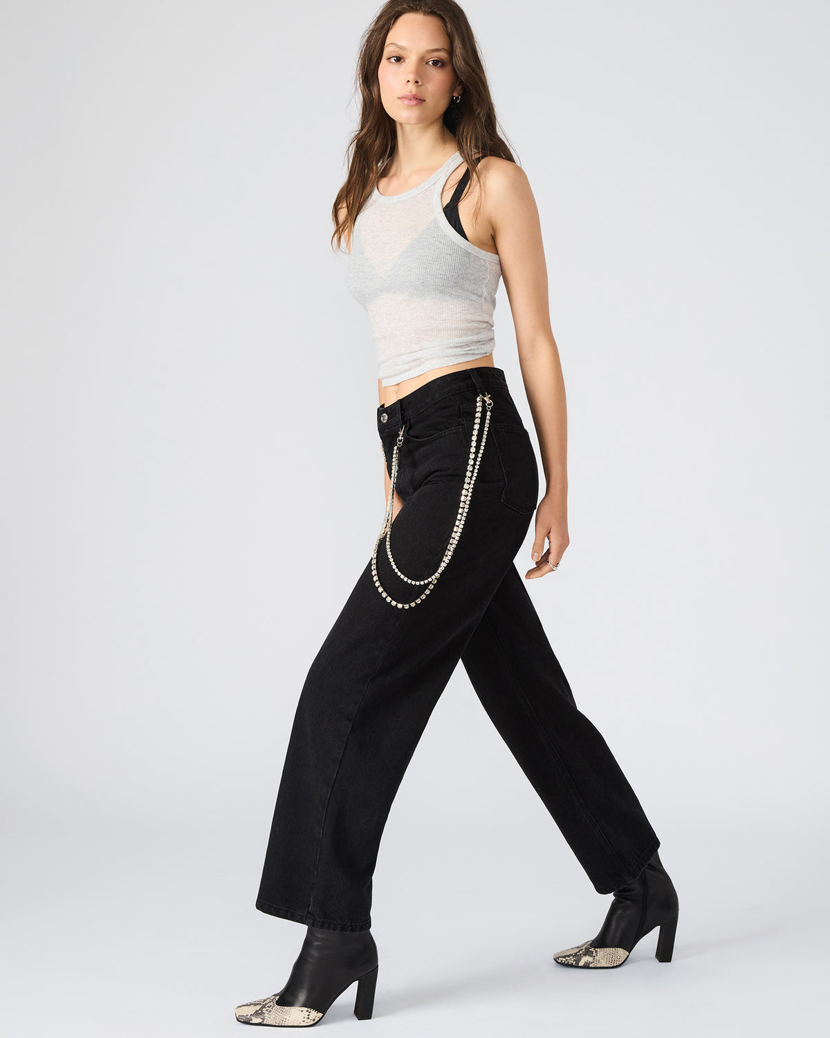 SWIFT Black Wide-Leg Denim Chain Women's Jean | Steve Madden